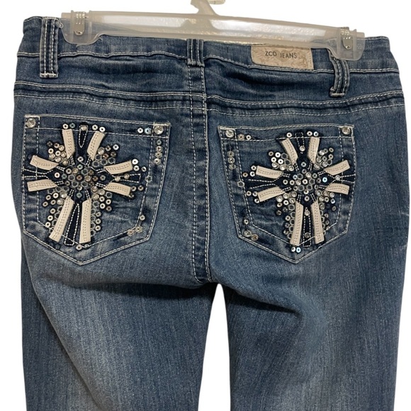 ZCO Distressed Embroidered Skinny Bootcut Jeans Size 3 - Picture 5 of 7